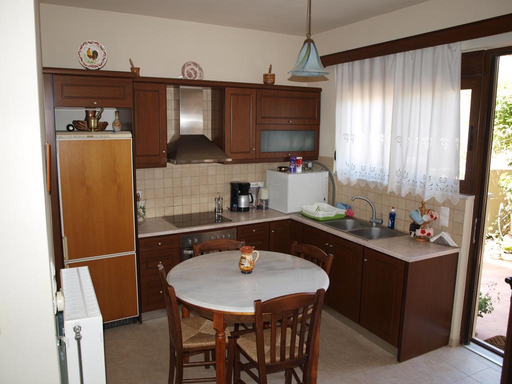 Villa Helidoni Pondikiana 部屋 写真